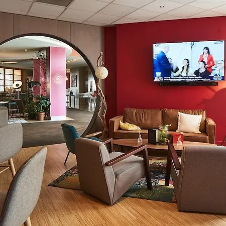 Western Paris 4* ساكلاي