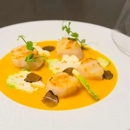 Western Paris 4*