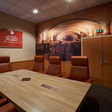 Western Paris Saclay