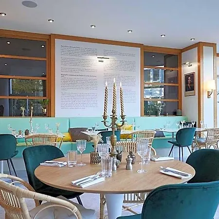 Western Paris Hotel 4*