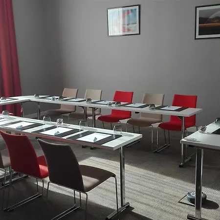 Western Paris 4* ساكلاي
