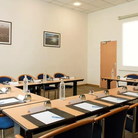 Western Paris 4* Saclay